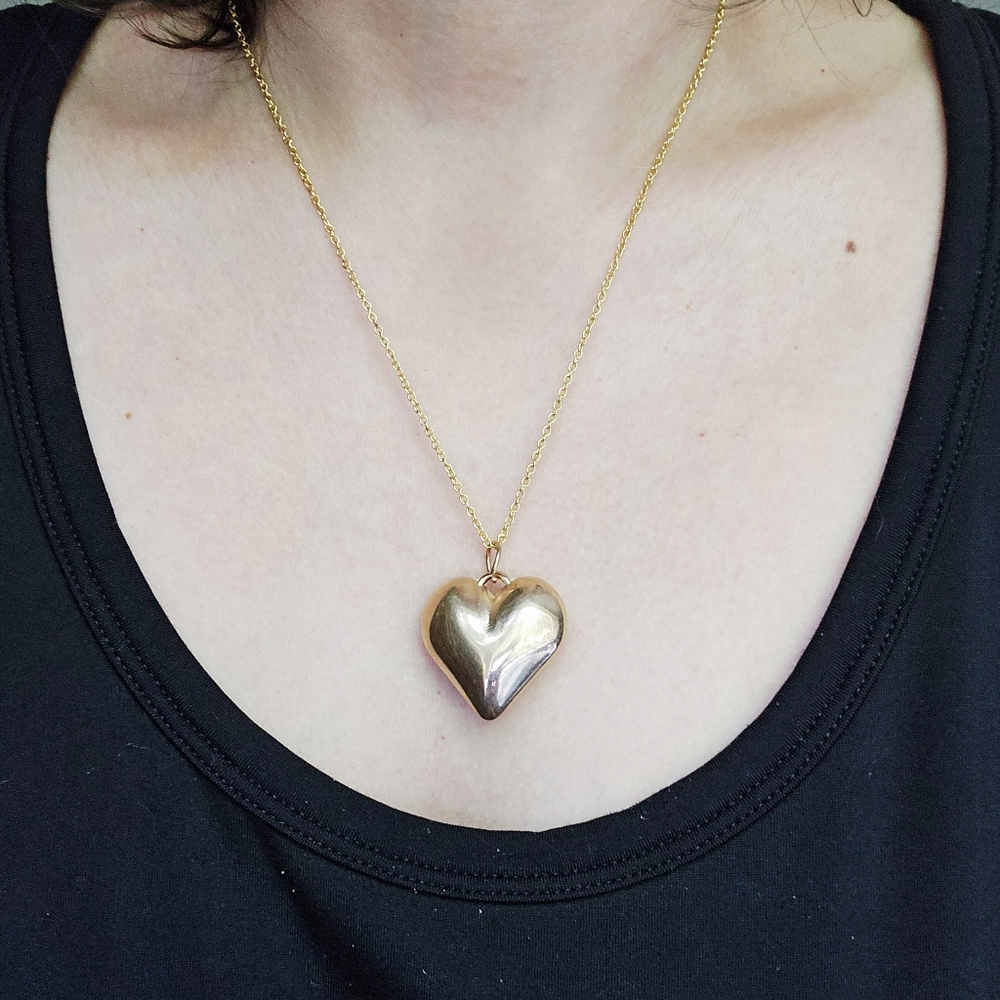 Vintage Gold Heart Necklace - Picture 7 of 8